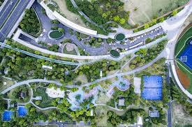 靠直播崛起的电竞，未来的出路是走向娱乐圈吗？